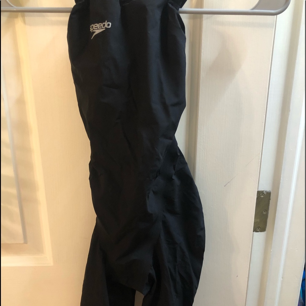 speedo kneeskin